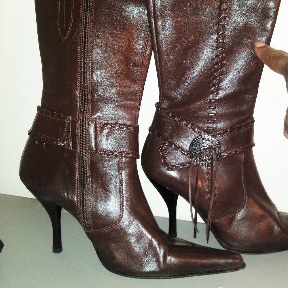 Womens' dress boots